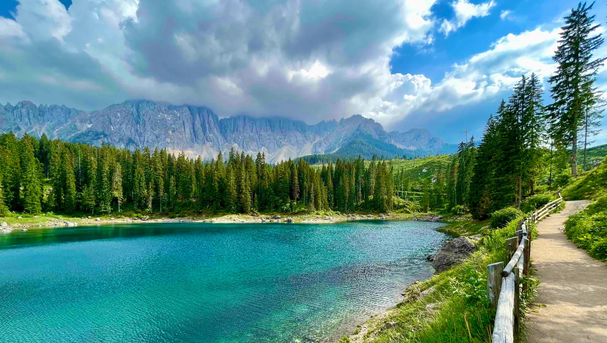 Lago di Carezza